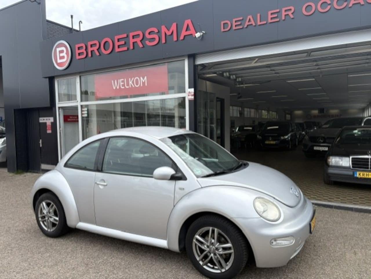 Volkswagen New Beetle - 1.6 - AutoWereld.nl