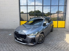 BMW 2-serie Active Tourer - 360 camera, harman/Kardon, Leer, Schuif/kanteldak, Head-up display & Adaptieve cruise cont