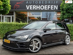Volkswagen Golf - 2.0 TSI R 4Motion - VIRTUAL COCKPIT - PANORAMADAK - PARKEER CAMERA - STOEL VERW / CRUISE C