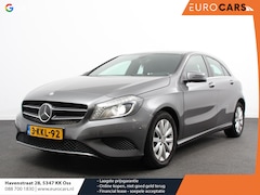 Mercedes-Benz A-klasse - 180 Ambition Style Automaat Sfeerverlichting Navigatie Climate Control Parkeer Sensoren V+