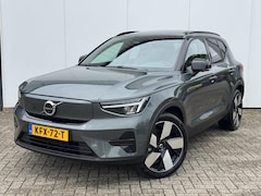 Volvo EX40 - Extended Range Plus in de kleur Forest Lake