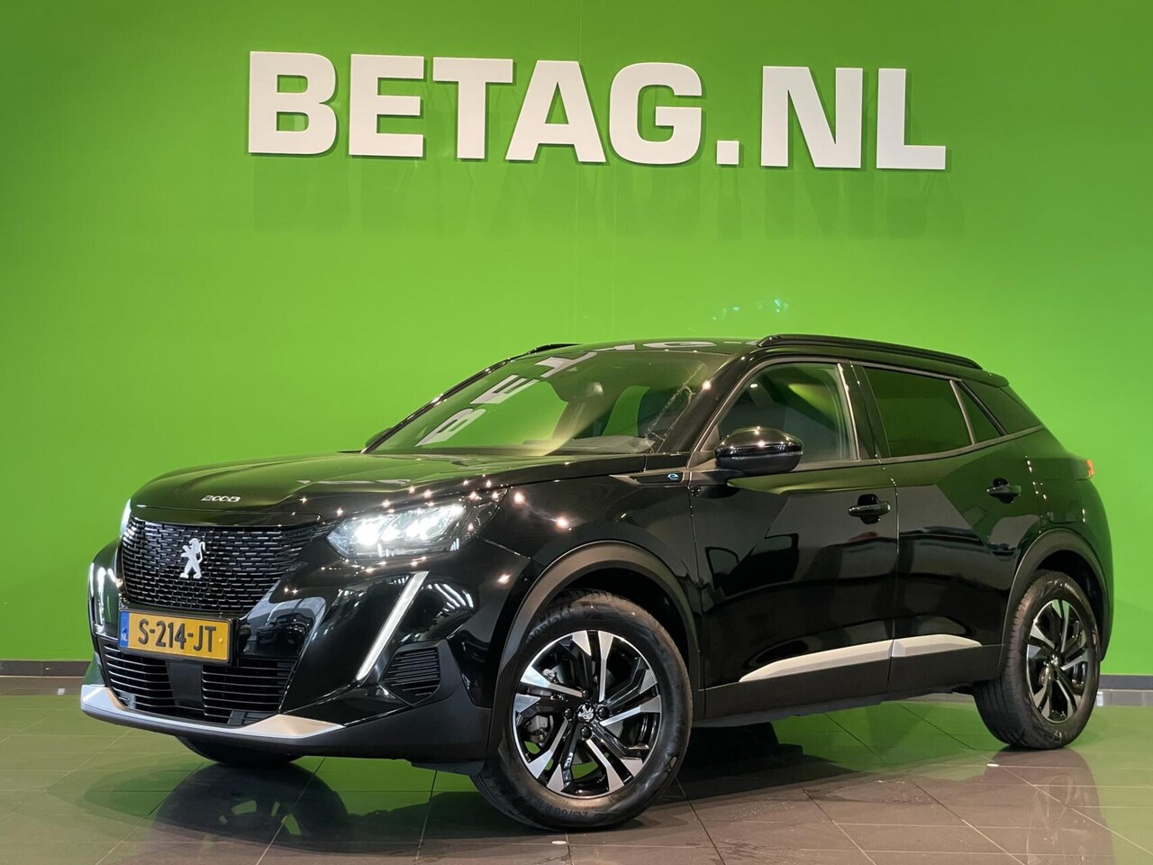 Peugeot e-2008 - EV Allure Pack 50 kWh | Camera | Apple/Android | - AutoWereld.nl