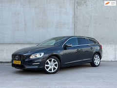 Volvo V60 - 1.6 T3 Kinetic Trekhaak Leder 17inch NAP