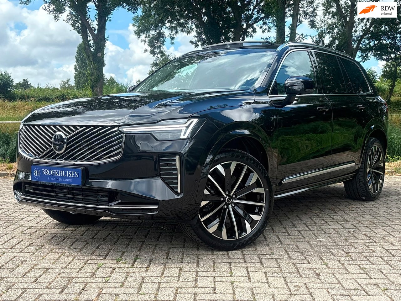 Volvo XC90 - 2.0 T8 Plug-in hybrid AWD Ultra Bright 455pk Luchtvering / Massage Stoelen / Stoelventilat - AutoWereld.nl