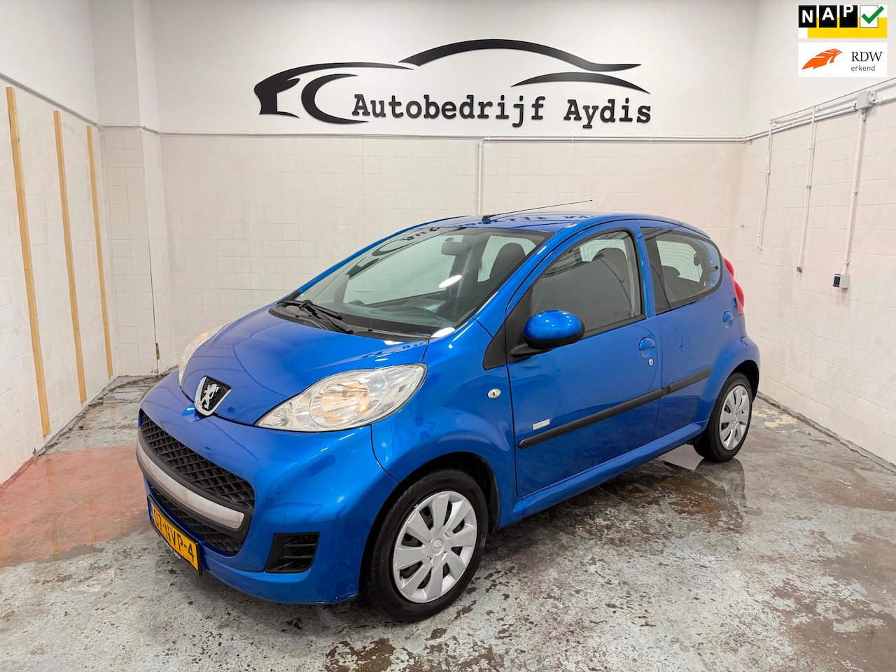 Peugeot 107 - 1.0-12V Millesim 200 Airco EL Ramen Aux Nap - AutoWereld.nl