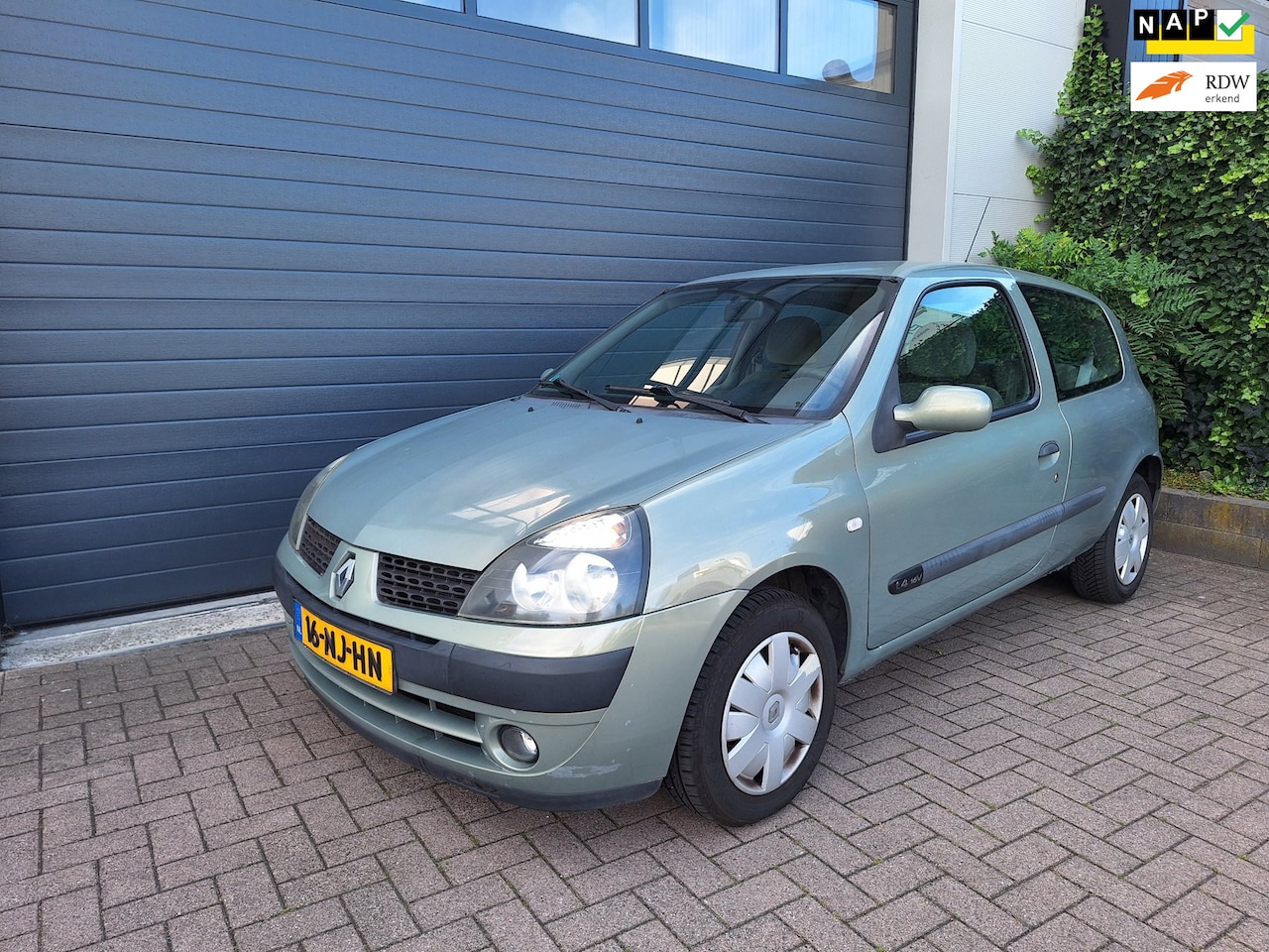 Renault Clio - | 1.4-16V Privilège | Airco | - AutoWereld.nl