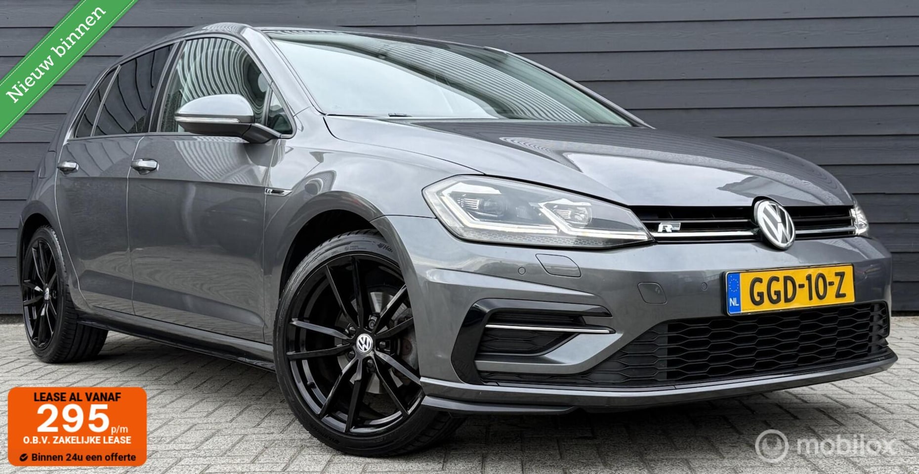Volkswagen Golf - 1.5 TSI Highline DSG R-Line Carplay/Trekhaak/Clima/Cruise - AutoWereld.nl