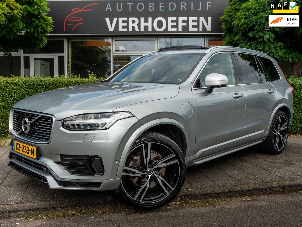 Volvo XC90 - 2.0 T8 Twin Engine AWD R-DESIGN | 7 PERS | BOWERS & WILKINS AUDIO | CARPLAY | HuD | TREKHA - AutoWereld.nl