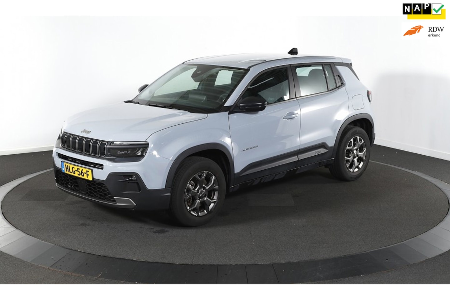 Jeep Avenger - 1.2 e-Hybrid Longitude ADAPTIEVE CRUISE/NAVIGATIE/GROOT INSTRUMENTENPANEEL 10,25" - AutoWereld.nl