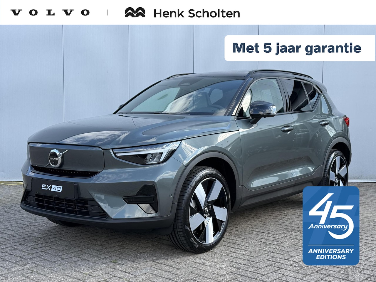 Volvo EX40 - Single Motor Extended Range Ultra Europa 82 kWh | 45th Anniversary Edition | Panoramisch s - AutoWereld.nl