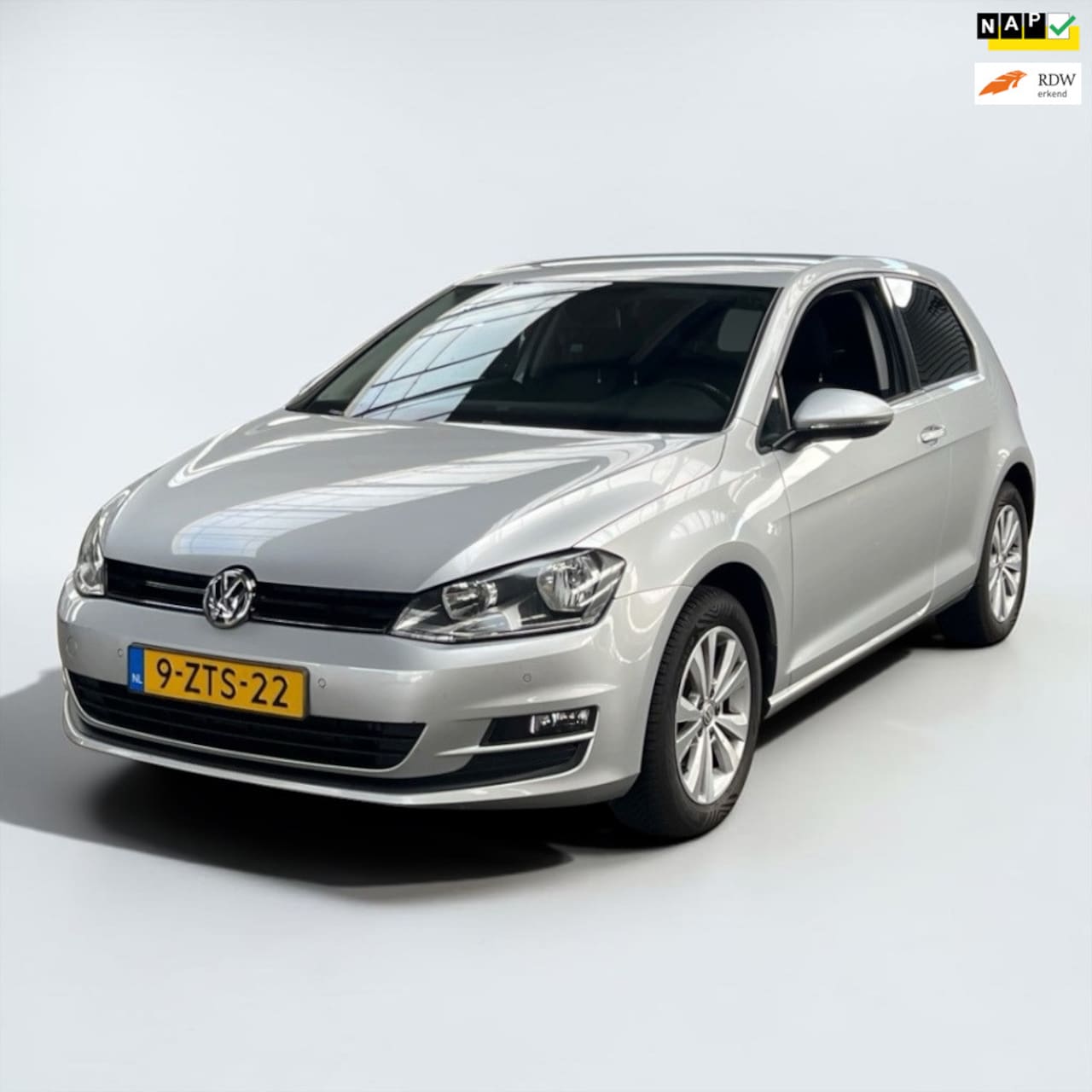 Volkswagen Golf - 1.2 TSI Comfortline parkeersensoren - AutoWereld.nl