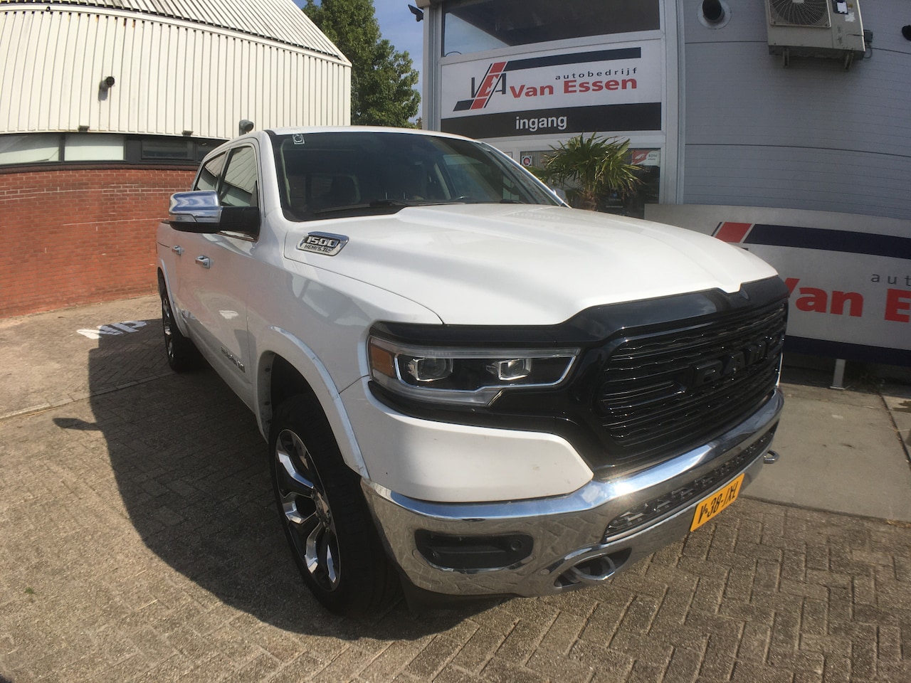 Dodge Ram 1500 - 5.7 V8 4x4 Crew Cab Longhorn Prins LPG, Harman Kardon, Pano dak, - AutoWereld.nl