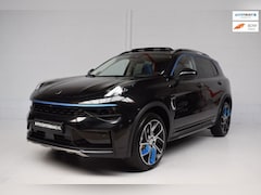 Lynk & Co 01 - 1.5 PHEV VIRTUAL / 360 CAMERA / INFINITY GELUID / PANORAMADAK / ADAPT.CRUISE / 20INCH / LE