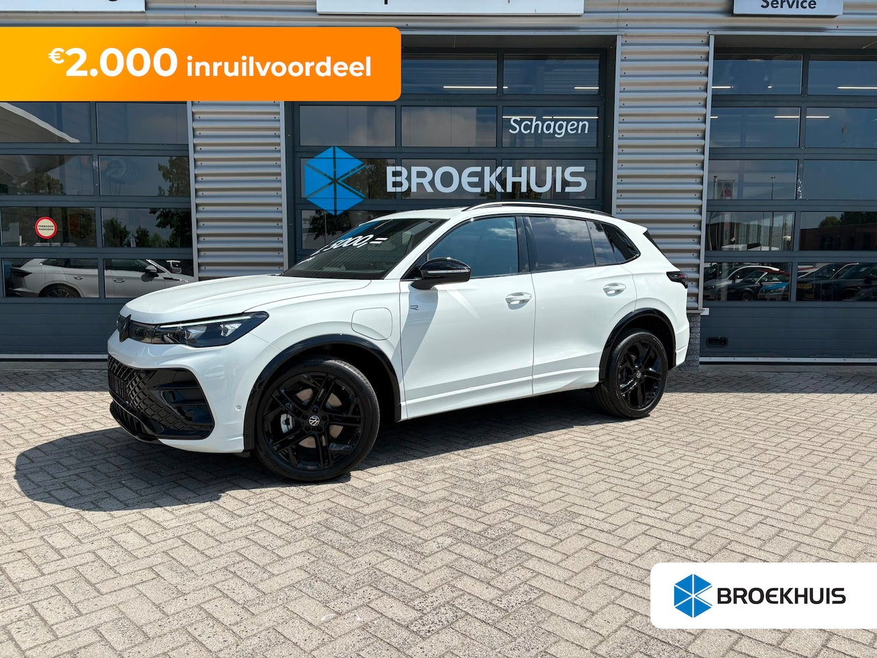 Volkswagen Tiguan - R-Line Edition - eHybrid | 'App-Connect' draadloze smartphone integratie | Achteruitrijcam - AutoWereld.nl