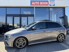 Mercedes-Benz B-klasse - 180 136PK AMG NIGHT EDITON AUTOMAAT APPCARP./P-CAM /NAVI/WIDESCREEN/LED/CLIMA/2XPDC/S&S/18