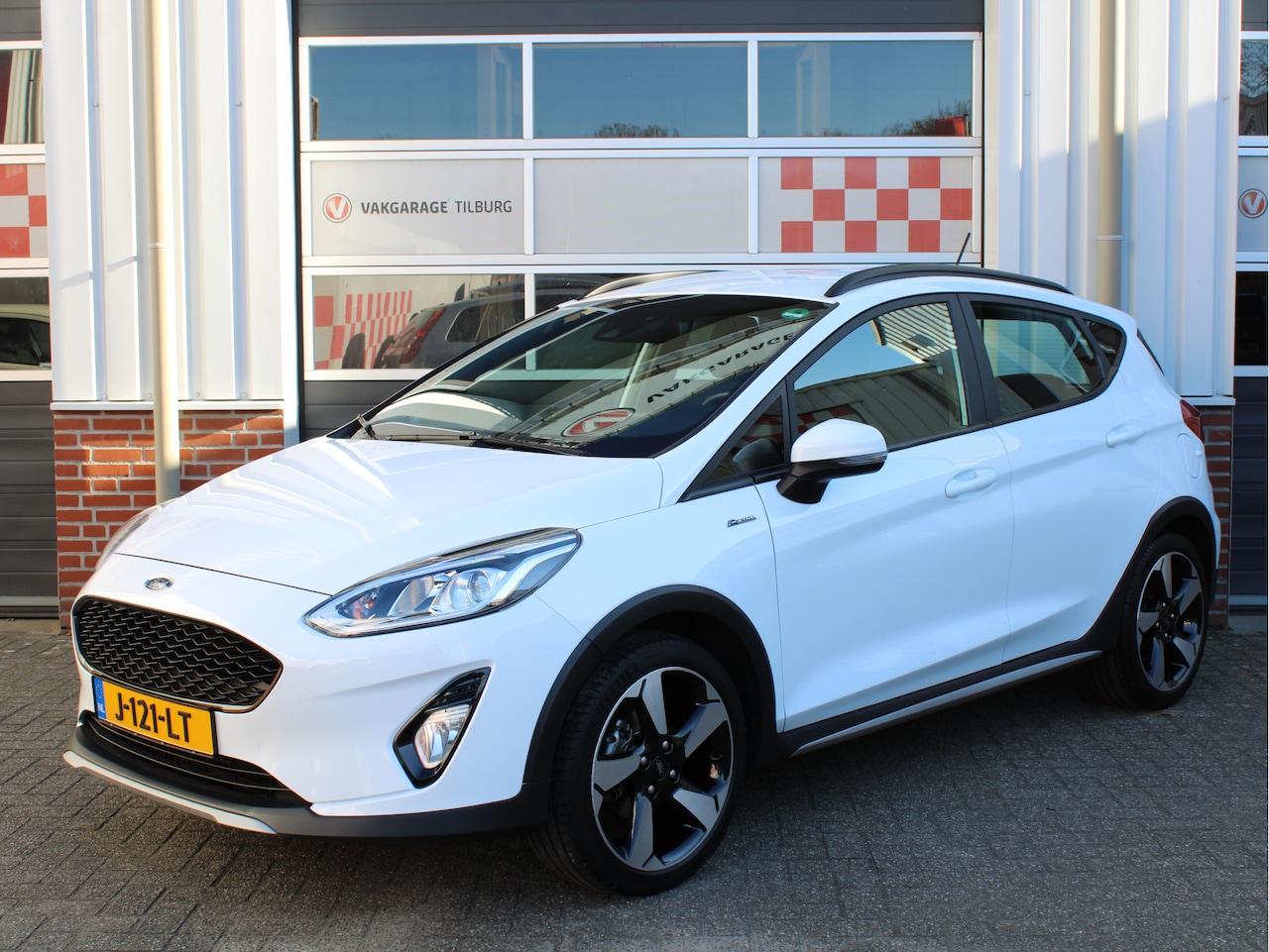 Ford Fiesta - 1.0 EcoBoost Active X Ketting/1e Eig./Dealer onderh./B&O/17inch/Climate/Cruise/Navi/AppleC - AutoWereld.nl