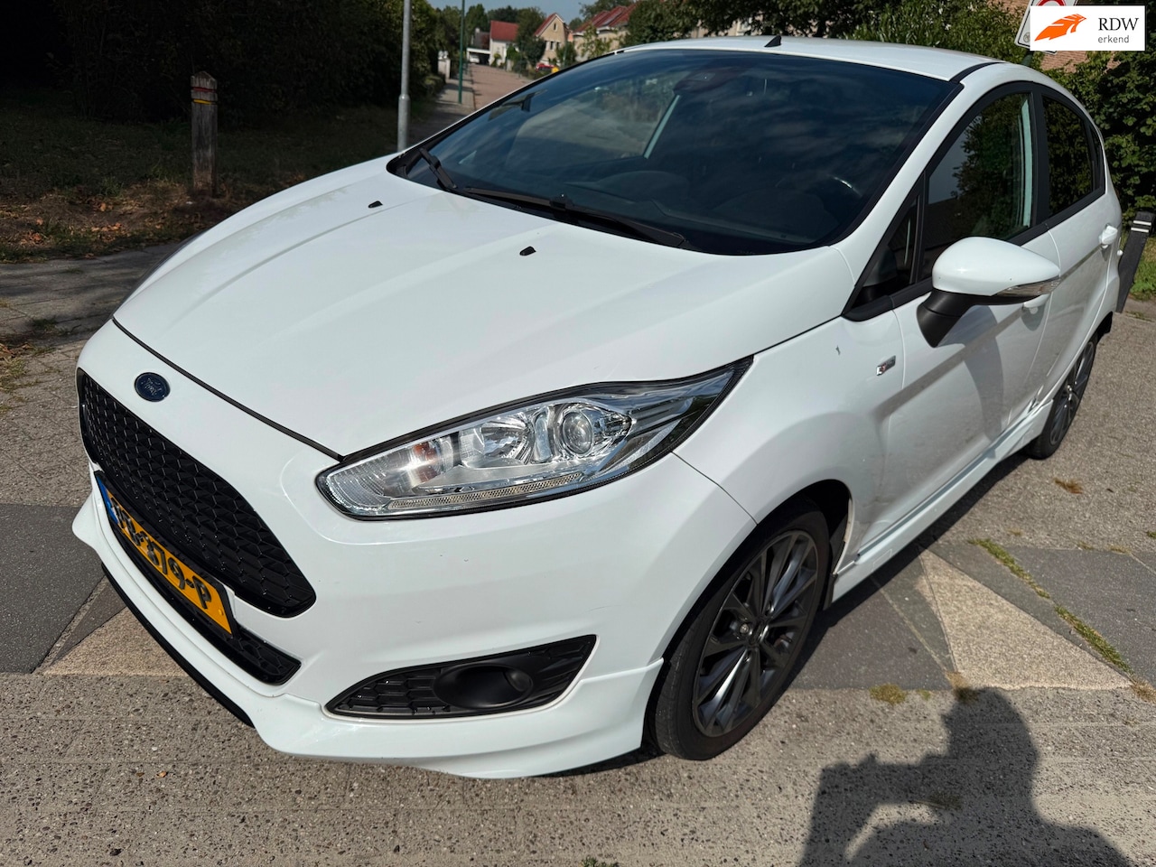Ford Fiesta - 1.0 EcoBoost ST Line Uniek Exemplaar Check - AutoWereld.nl