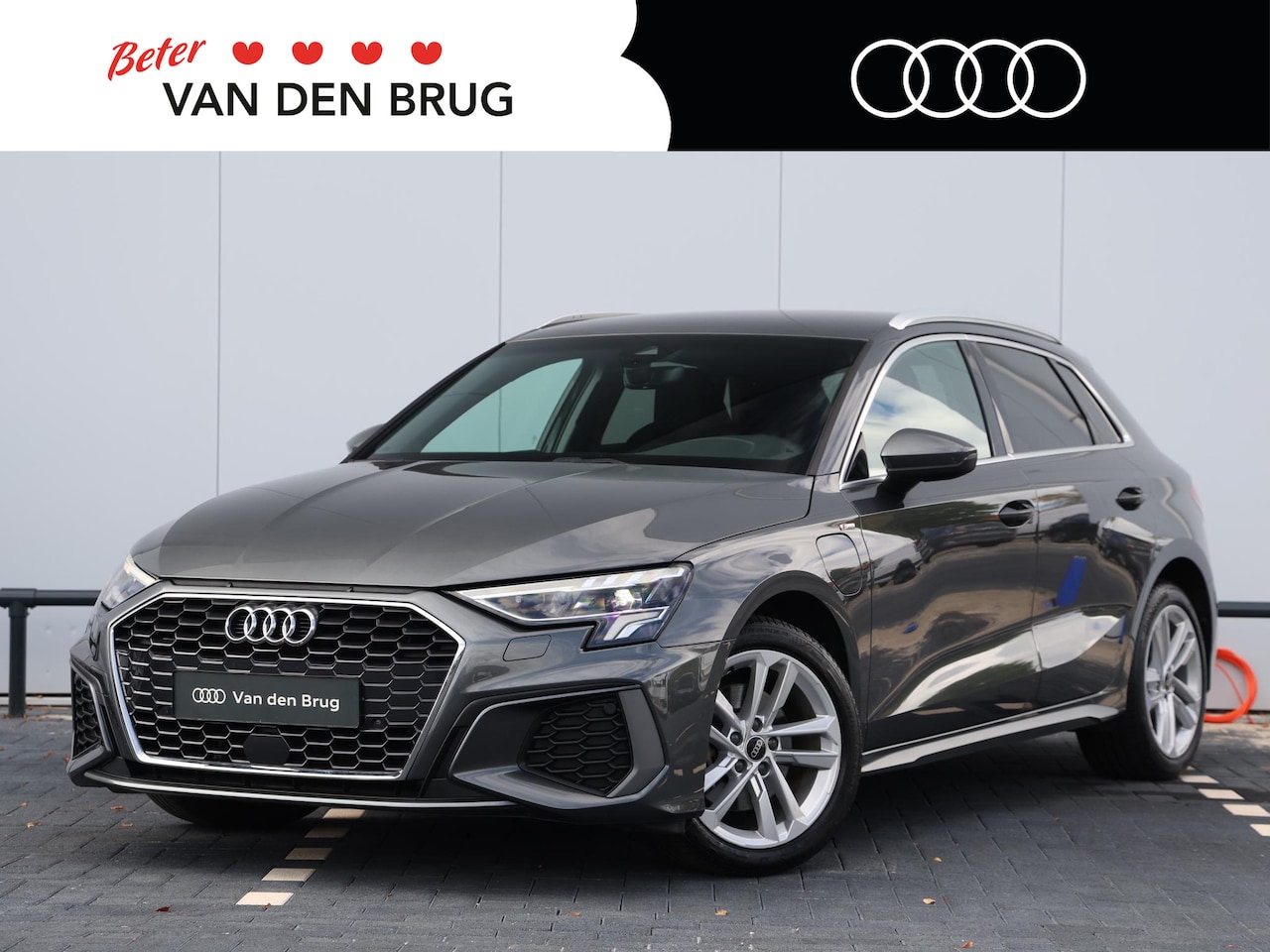 Audi A3 Sportback - 40 TFSI e Advanced edition 204pk | Camera | Trekhaak | Stoelverwarming | Apple Carplay | N - AutoWereld.nl