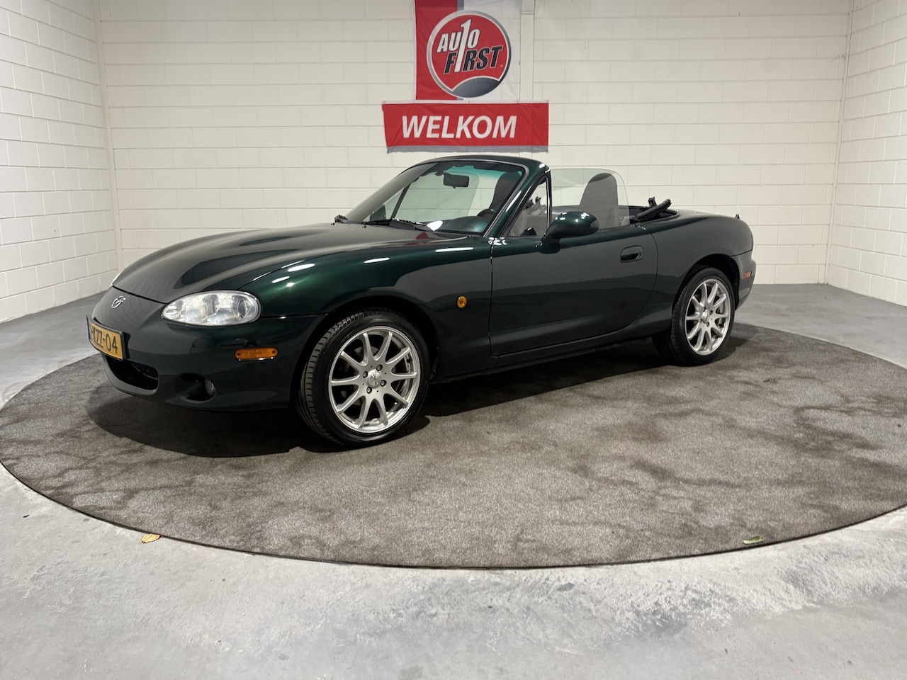 Mazda MX-5 - Roadster, 1.6i Exclusive, ICONISCHE uitstraling, zeer netjes, Recente kap, Goede kleur,  g - AutoWereld.nl