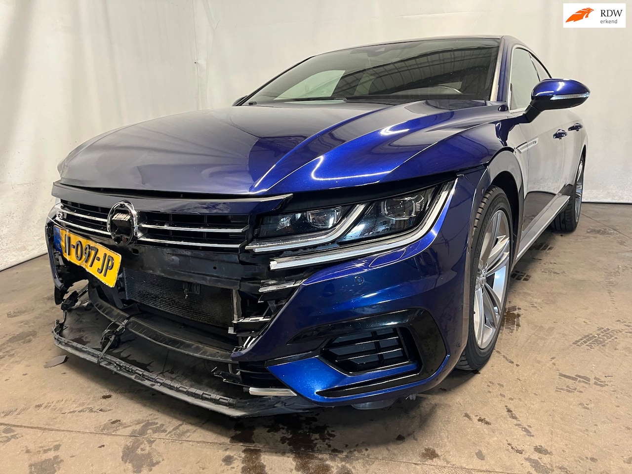 Volkswagen Arteon - 2.0 TSI Business R SCHADEAUTO!! - AutoWereld.nl