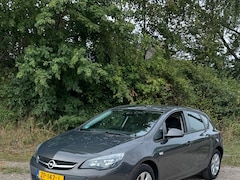 Opel Astra - 1.4 Turbo Design Edition Technische goede auto