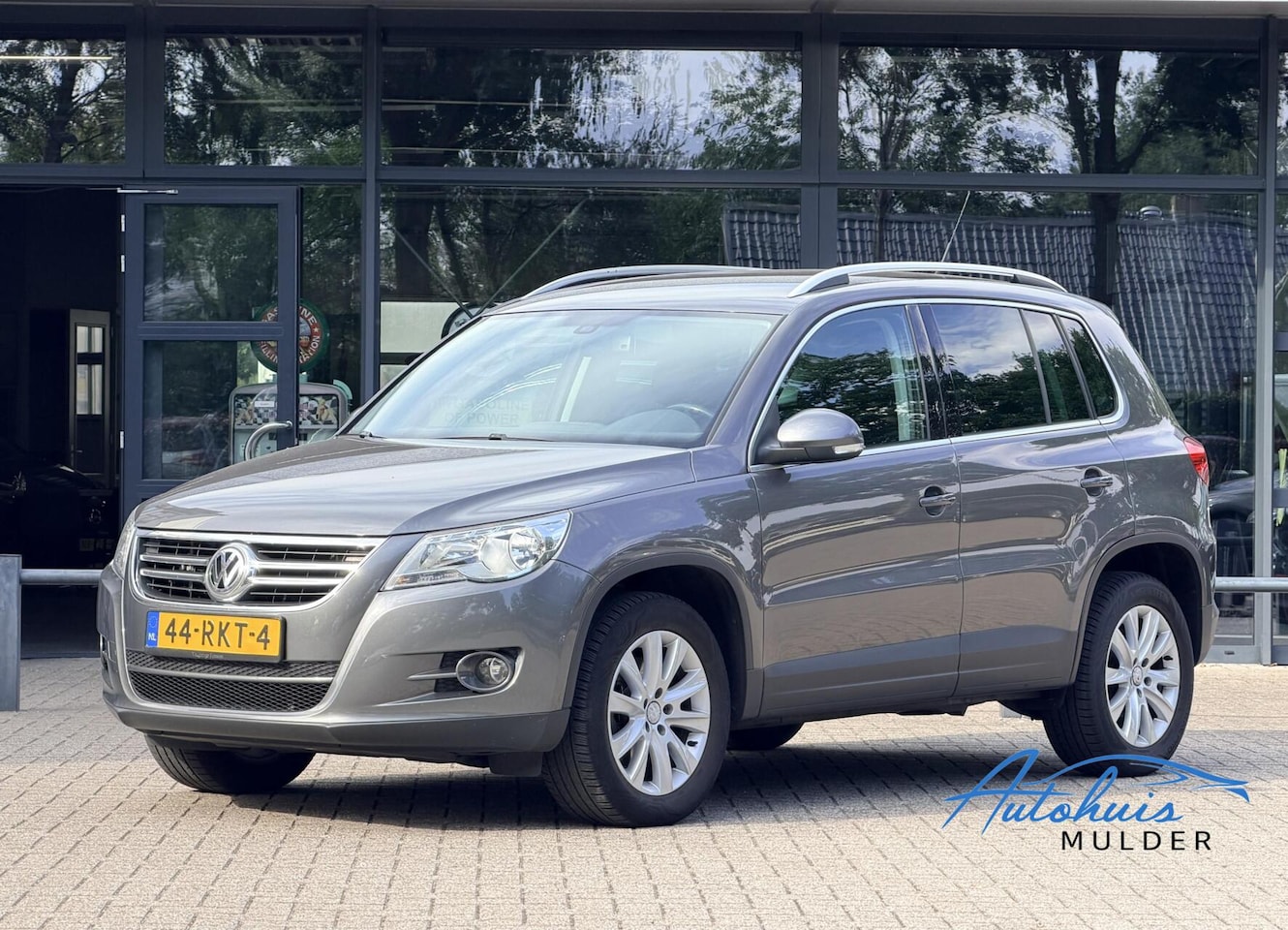 Volkswagen Tiguan - 2.0 TDI Sport&Style | Cruise | Clima | Trekhaak | Nette Auto - AutoWereld.nl