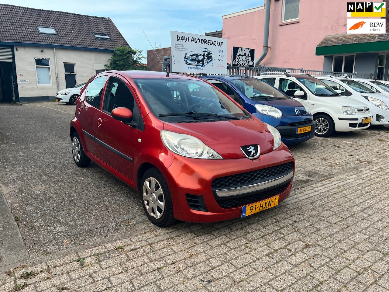 Peugeot 107 - 1.0-12V Sublime 1.0-12V Sublime - AutoWereld.nl