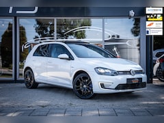 Volkswagen Golf - 1.4 TSI GTE|Schuif/Kantel|Trekhaak|LED verlichting|18'' Lichtmetaal|PDC|Navigatie