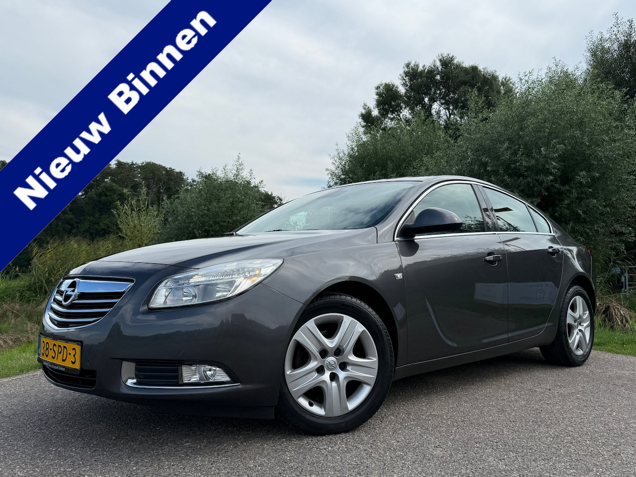 Opel Insignia - 1.4 Turbo EcoFLEX Business Edition Navi 2e Eigenaar Trekhaak Clima 17" Velgen PDC Cruise L - AutoWereld.nl