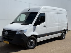 Mercedes-Benz eSprinter - 312 55kWh L2H2 Elektrisch 168km WLTP 80kw Snelladen Climate Control