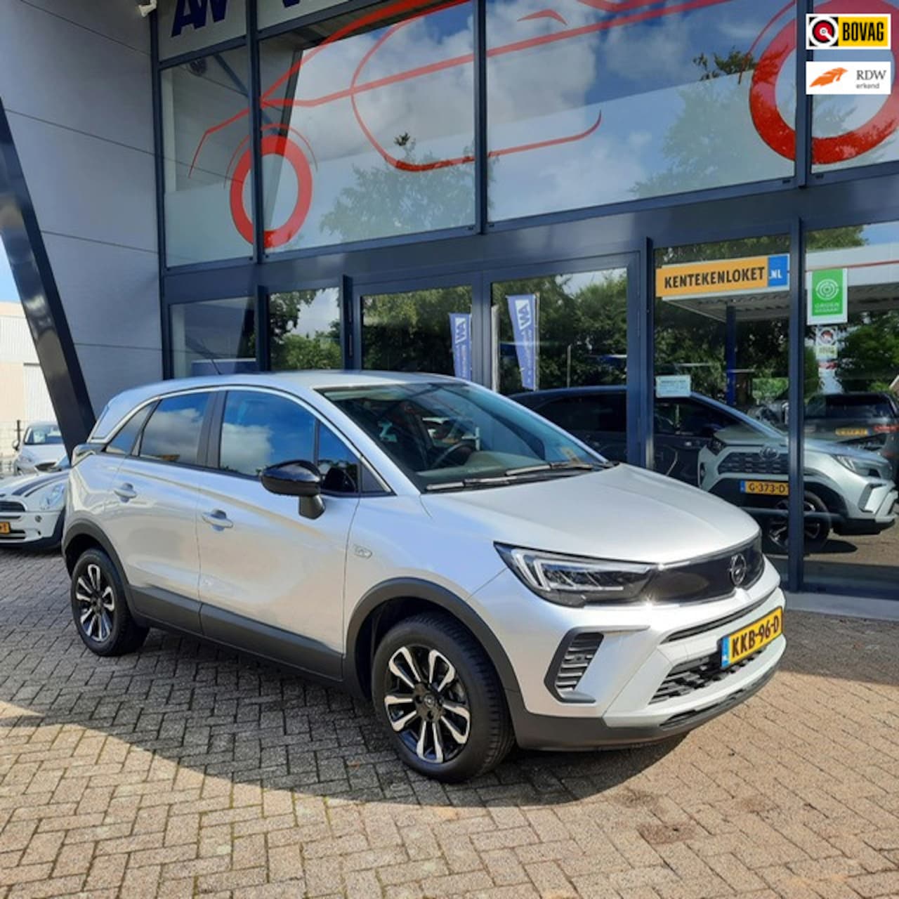 Opel Crossland - 1.2 Turbo Business Elegance 1.2 Turbo Business Elegance - AutoWereld.nl