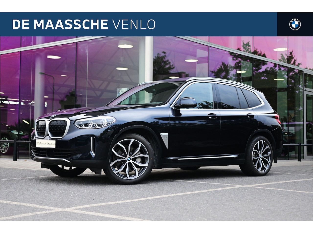 BMW iX3 - High Executive / Sportstoelen / Comfort Access / Head-Up / Harman Kardon / Adaptieve LED / - AutoWereld.nl