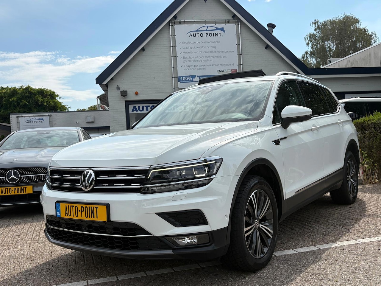Volkswagen Tiguan Allspace - 1.5 TSI PANO/19INCH-R-LINE/VIRTUAL/CARPLAY/KEYLESS/LEDER - AutoWereld.nl