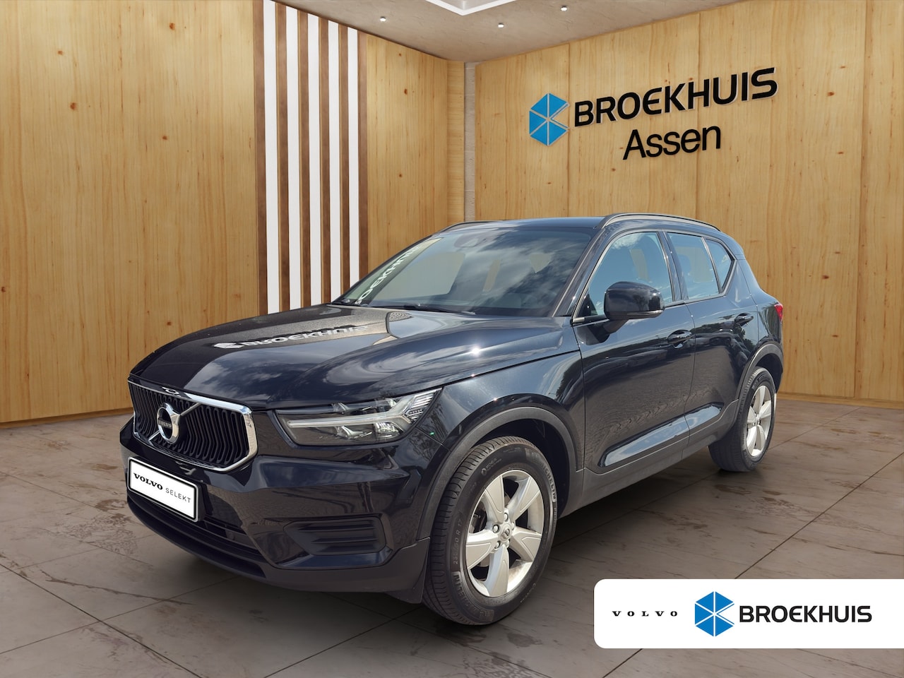 Volvo XC40 - 1.5 T2 Momentum Core | Climate Control | Trekhaak Elektrisch Uitklapbaar | Cruise Control - AutoWereld.nl
