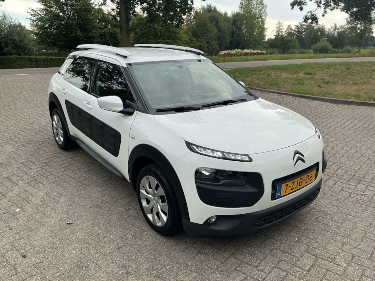 Citroën C4 - 1.2 E-VTI FEEL - AutoWereld.nl