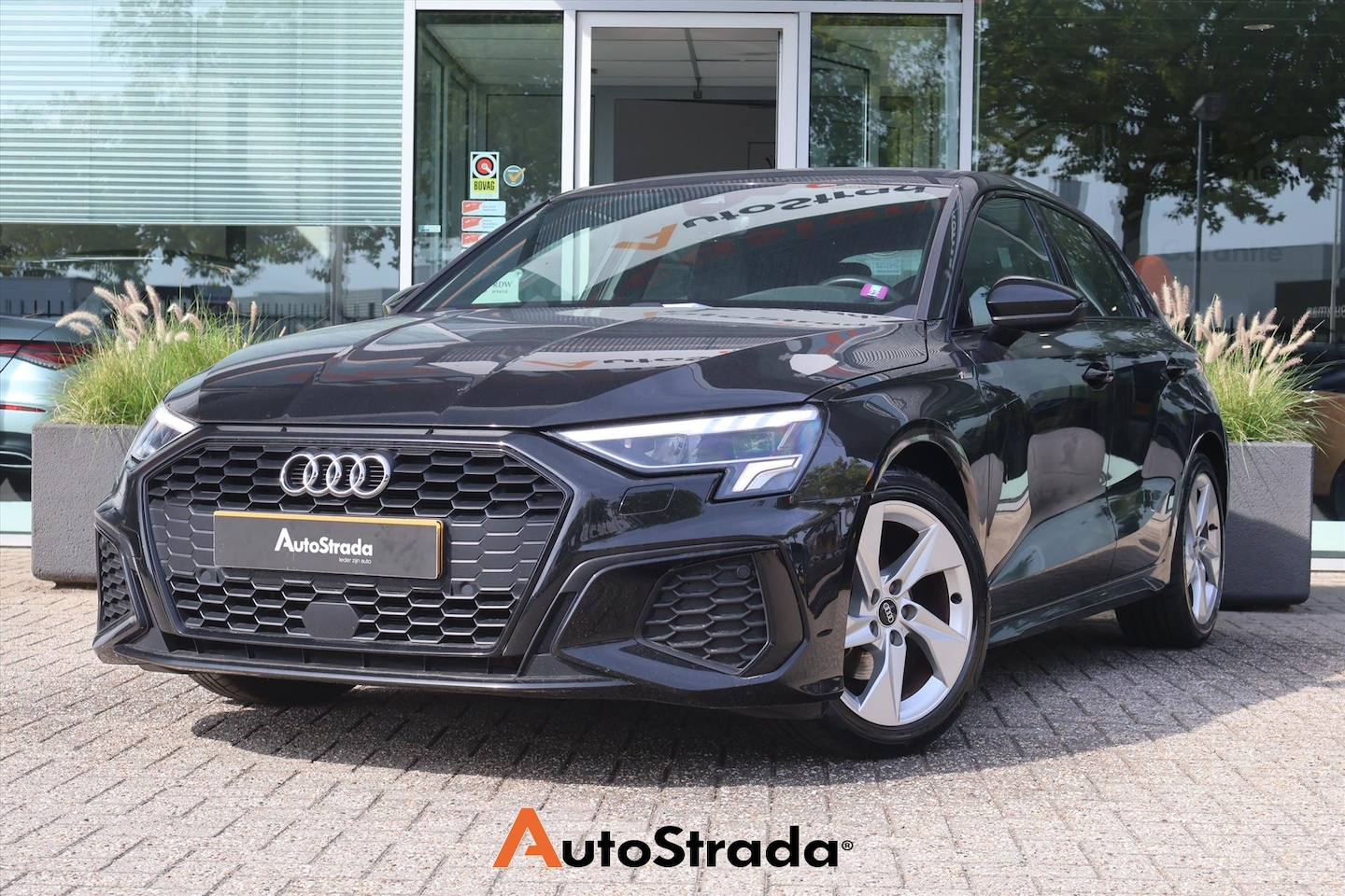 Audi A3 Sportback - 35 TFSI 150pk S-tronic | Navi | Trekhaak | Virtial | Carplay | Sportstoelen | Stoelverwarm - AutoWereld.nl