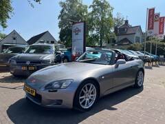 Honda S2000 - 2.0I VTEC 241PK NL-AUTO / LEDER / AIRCO / ELEK. DAK / 17'' LM-VELGEN / ELEK. RAMEN / METAL