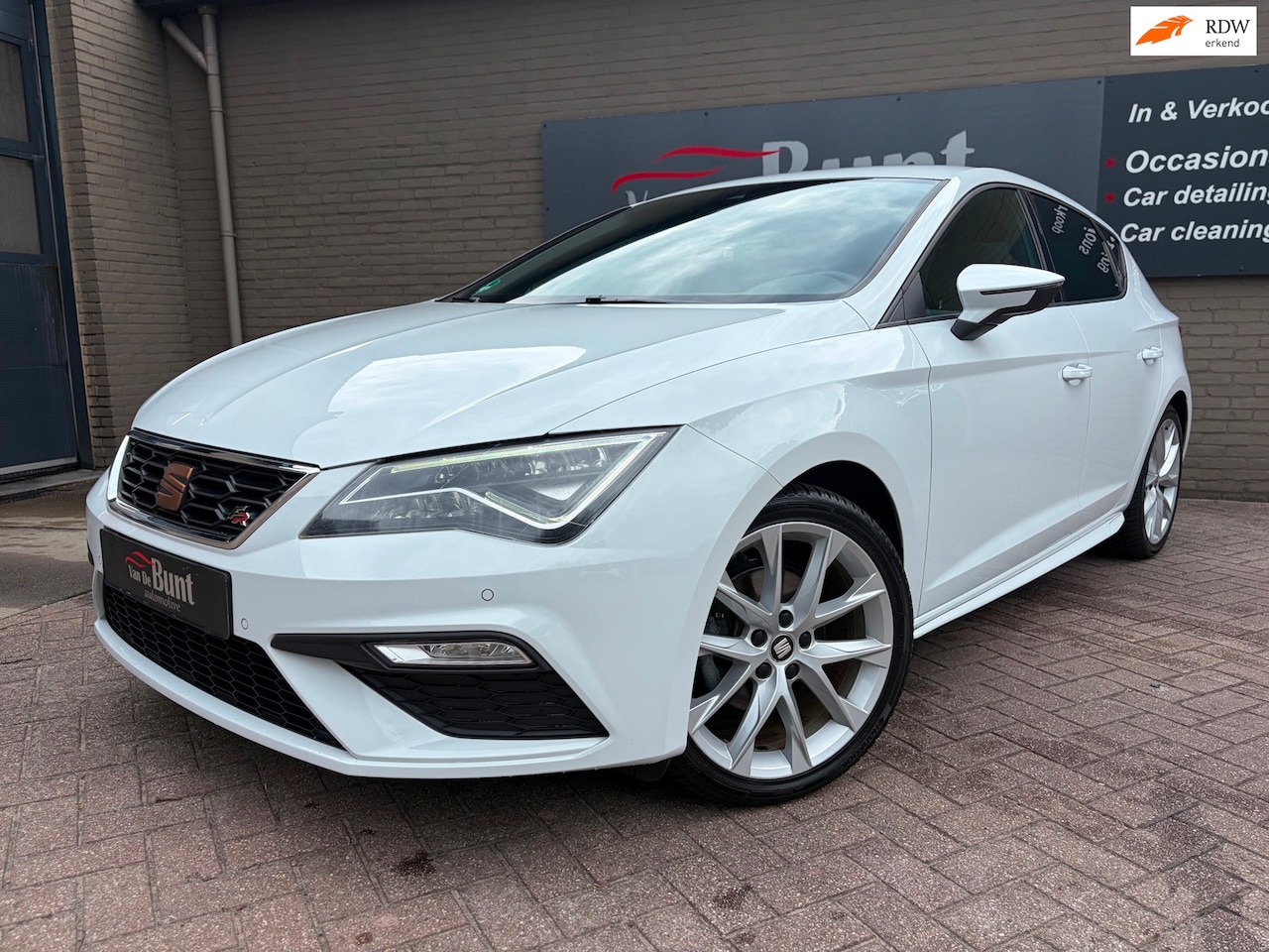 SEAT Leon - 1.5 TSI FR | ORG NL | CARPLAY - AutoWereld.nl