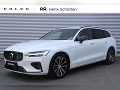 Volvo V60 - T8 Plug-in hybrid AWD Plus Dark | Trekhaak | Panoramadak | Verwarmbare voorstoelen, achter