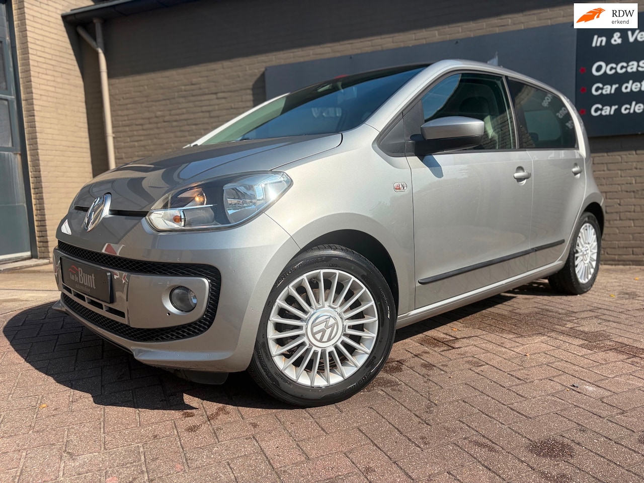 Volkswagen Up! - 1.0 high up! BlueMotion | ORG NL | Dealer onderhouden - AutoWereld.nl