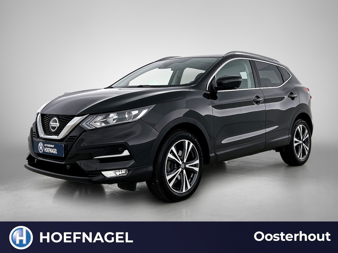 Nissan Qashqai - 1.3 DIG-T N-Connecta | Cruise Control | Navigatie | 360 Camera | Panoramadak | Trekhaak - AutoWereld.nl