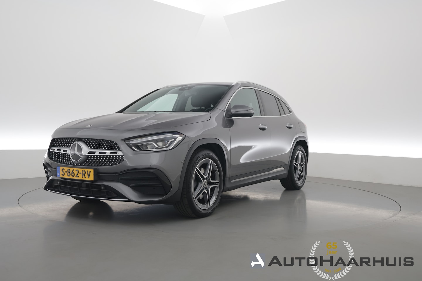 Mercedes-Benz GLA-Klasse - 200 AMG Line | Rijklaar! | Cruise Contr. | Camera | Trekhaak | Navi | Lane Assist | LED | - AutoWereld.nl