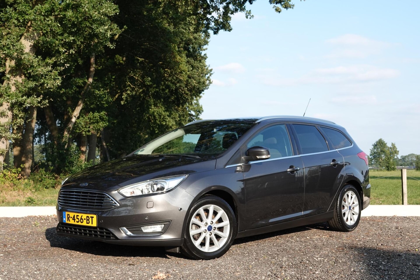 Ford Focus Wagon - Turnier 1.0 EcoBoost - AutoWereld.nl