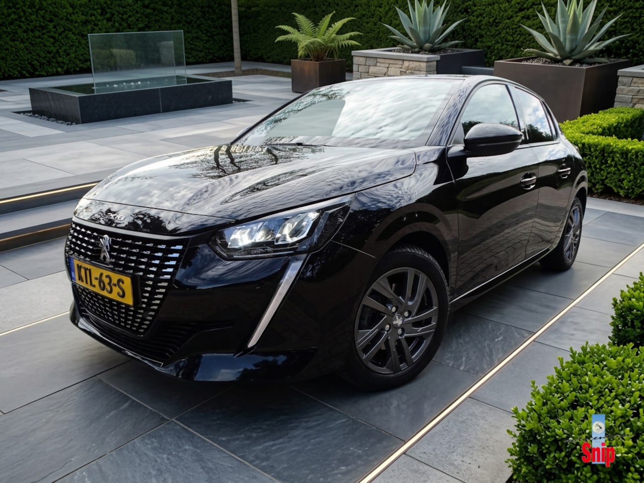 Peugeot 208 - 1.2 PureTech Allure Origineel 9.000 km! - AutoWereld.nl