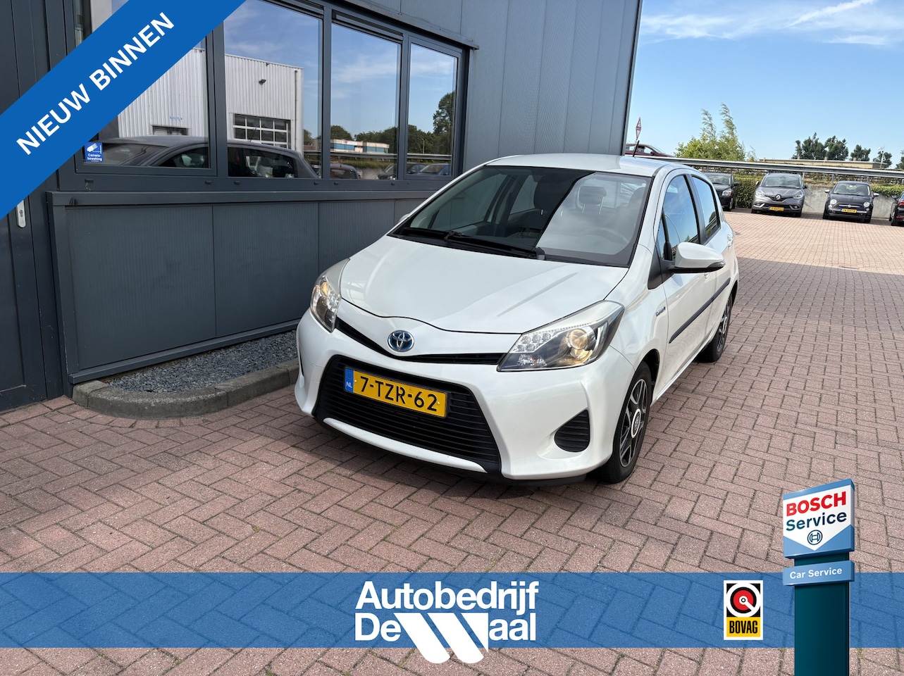 Toyota Yaris - 1.5 Hybrid Aspiration Automaat 5-drs. CAMERA/NAVI/CLIMA/CRUISE/TREKHAAK/PARELMOERWIT! - AutoWereld.nl