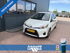 Toyota Yaris - 1.5 Hybrid Aspiration Automaat 5-drs. CAMERA/NAVI/CLIMA/CRUISE/TREKHAAK/PARELMOERWIT