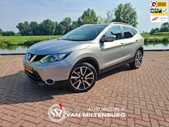 Nissan Qashqai - 1.2 Tekna 19" Leder Clima Panodak Cruise 360° Camera Trekhaak Stoel en voorruit verwarming