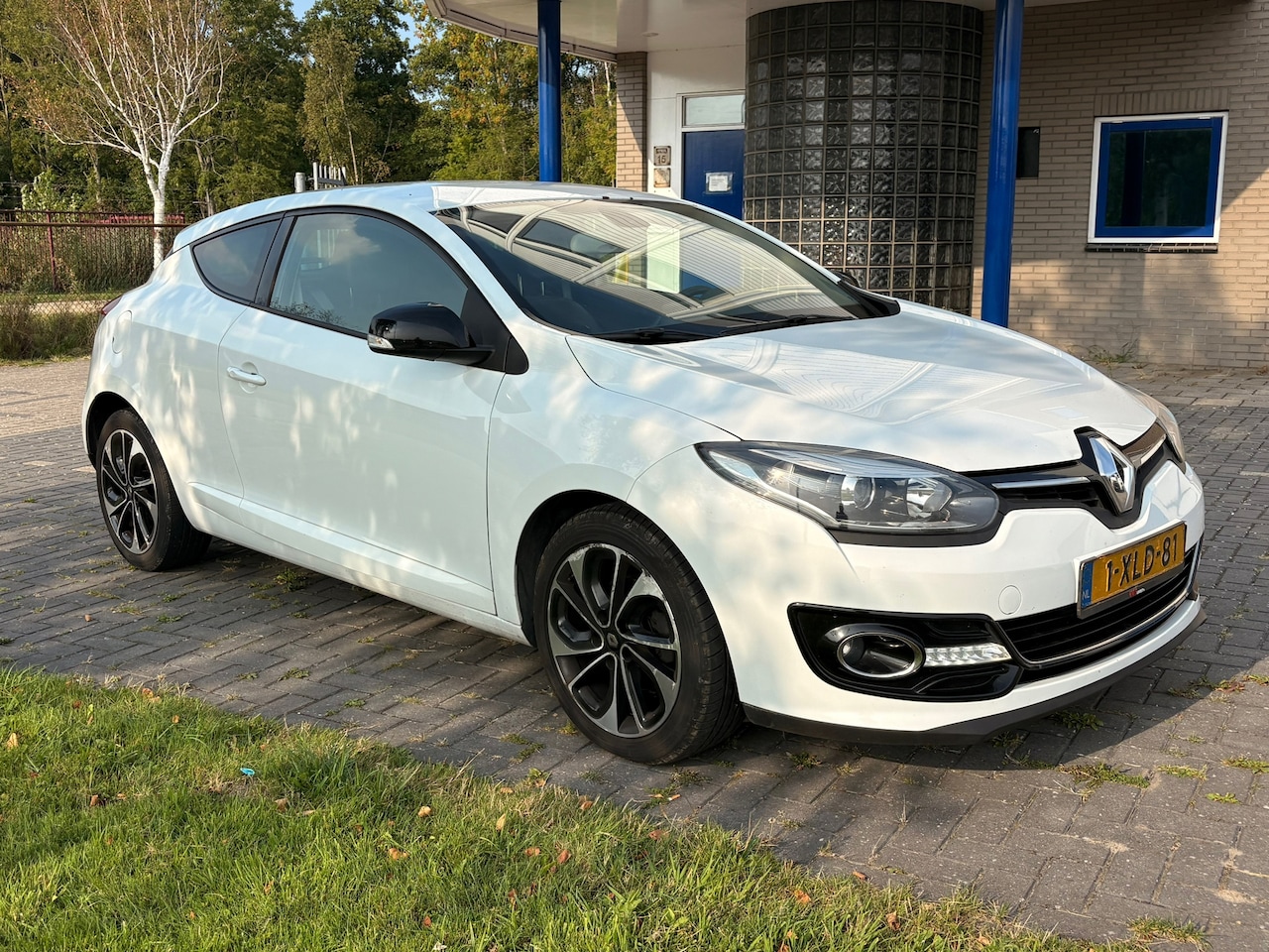 Renault Mégane Coupé - 1.2 TCe Bose/Apk/NL/Keyless/Dealer Auto/Led/Ecc/Navi - AutoWereld.nl