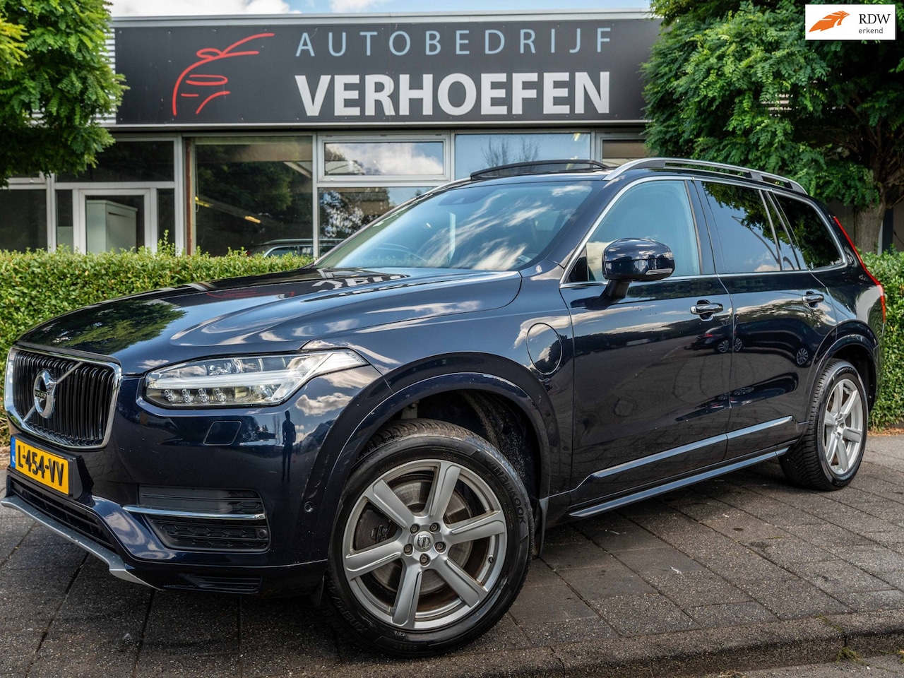 Volvo XC90 - 2.0 T8 Twin Engine AWD | 7 PERS | PANORAMA | 360 CAMERA | TREKHAAK | BLIS | STOELVERWARMIN - AutoWereld.nl
