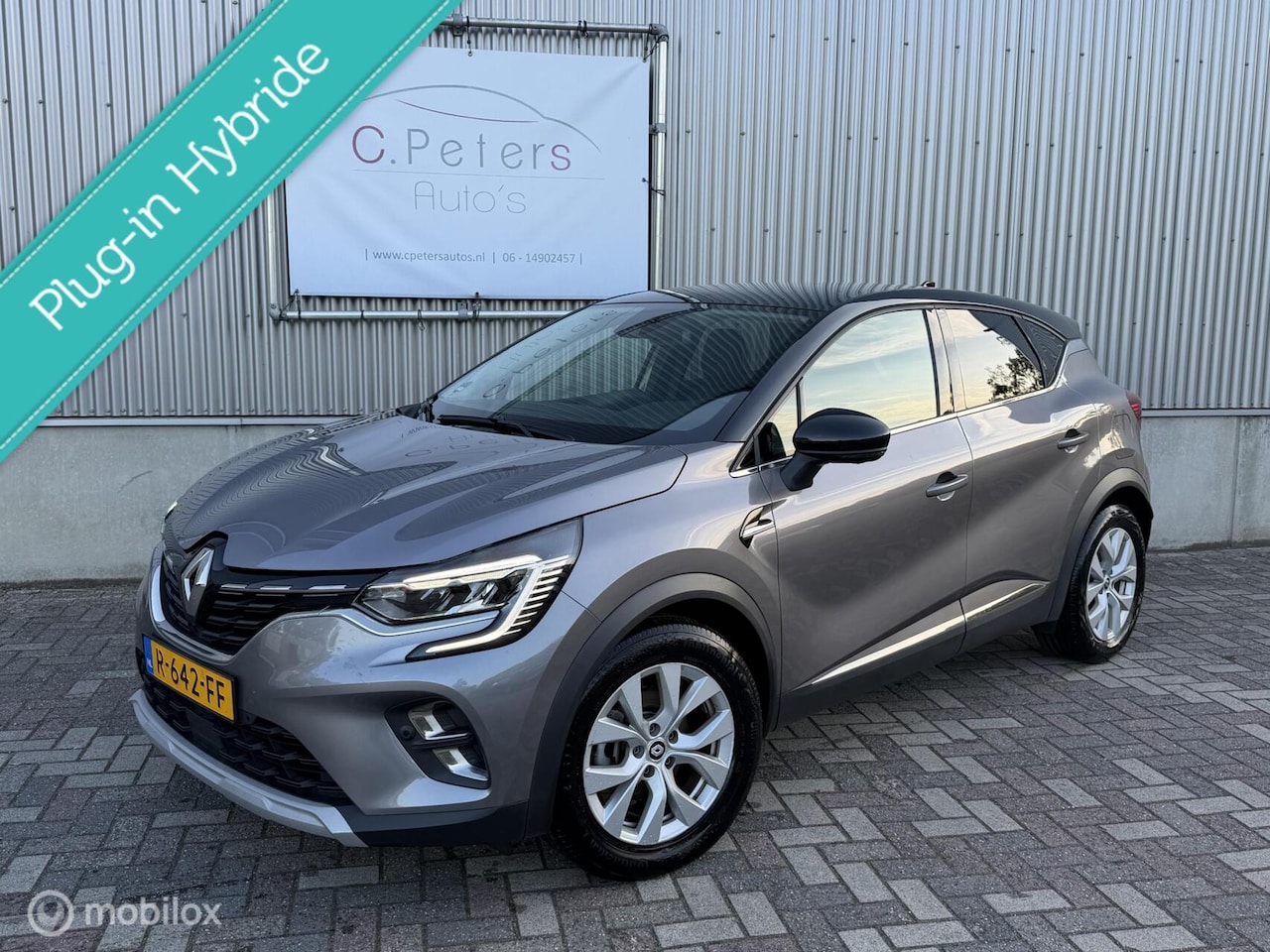 Renault Captur - 1.6 E-Tech Plug-in Hybrid 160pk Intens 2022 / Grootbeeld navi / Rondomzichcamera’s / Trekh - AutoWereld.nl